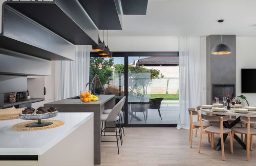 Gulici Villa | Wonderful private villa for 8 people with private pool, WIFI, A/C, TV, terrace and parking