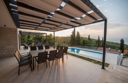 Postira Villa | Luxury villa Diletta Postira with pool, gym, sauna near the beach in Postira on Brac