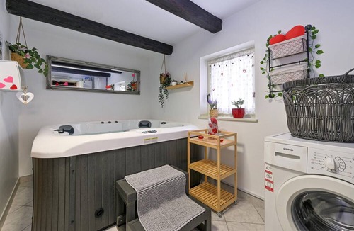 Sveti Ilija House | Look forward to this well-located vacation home with activities for the whole family.