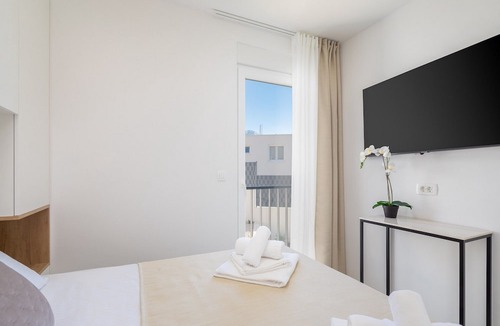 Brela Villa | Modern Villa Maris - with heated pool & sea view