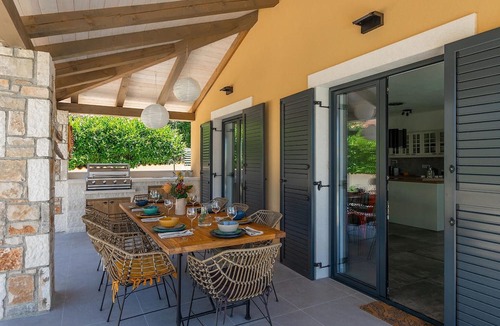 Smoljanci House | 4 bedroom accommodation in Svetvincenat
