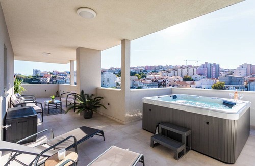 Mejasi Apartment | Luxury penthouse Papic
