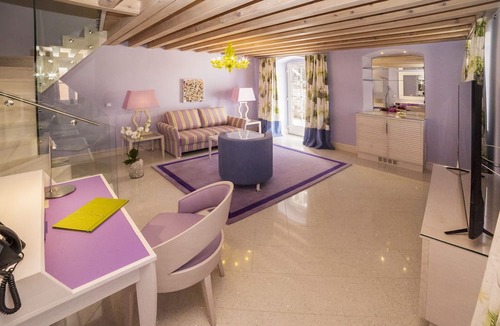 Sutivan Hotel | Hotel Lemongarden