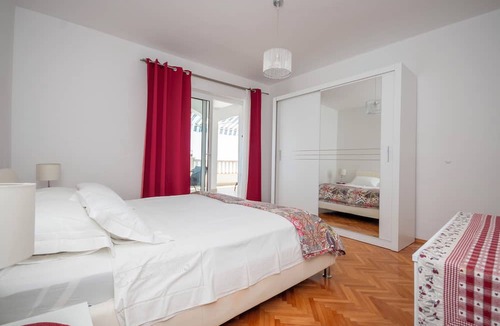 Jesenice Apartment | Duje