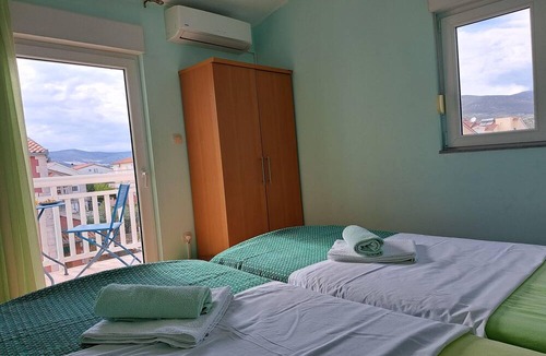 Kastel Stafilic Apartment | Apartment in Kastel near the Sea