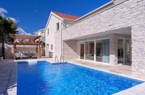 Pitve Villa | Luxurious villas in Pitve on Hvar with an amazing view