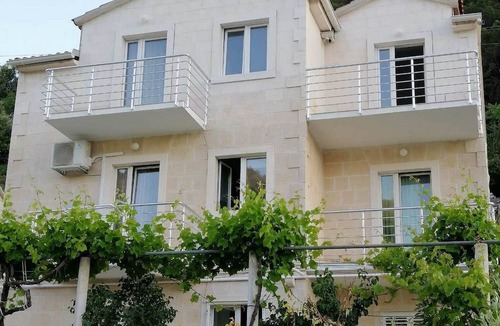 Pucisca Apartment | Apartments Kalajžić ST