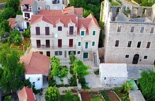 Bol Apartment | Apartments Paloc