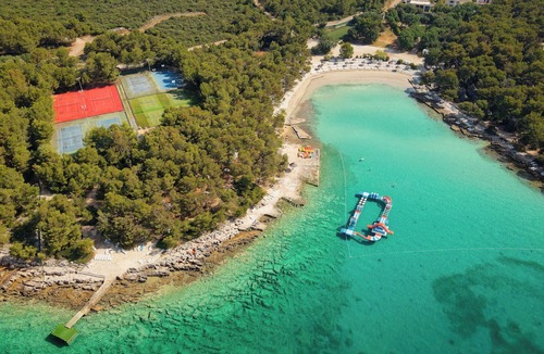 Pakostane RV Rental | Pine Beach Bungalows – all inclusive