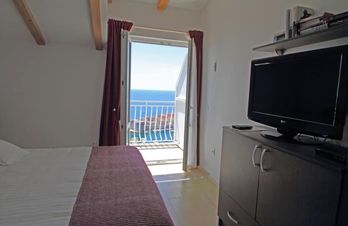 Ploce Apartment | Ante