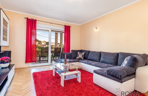 Bezjaki Apartment | Rona apartment Smokva 1