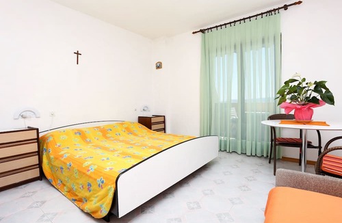 Marusici Apartment | Studio flat with balcony and sea view Marušići, Omiš (AS-1024-a)