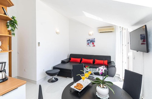 Kastel Kambelovac Apartment | Stunning apartment in Kastel Kambelovac