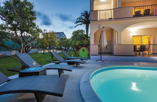 Kastel Stafilic Apartment | Gorgeous apartment in Kastel Stafilic