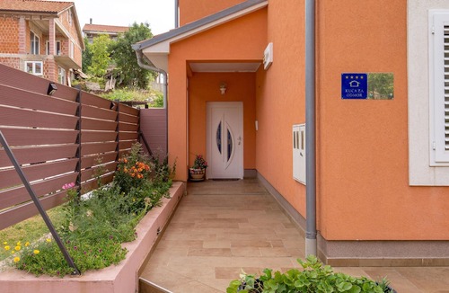 Viskovo Apartment | Awesome apartment in Kastav with swimming pool