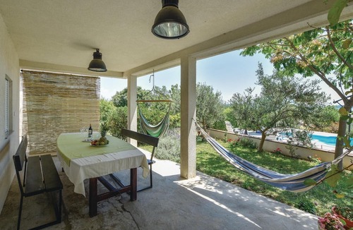 Kastel Luksic Apartment | Gorgeous apartment in Kastel Luksic