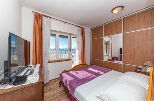 Kastel Kambelovac Apartment | Stunning apartment in Kastel Kambelovac