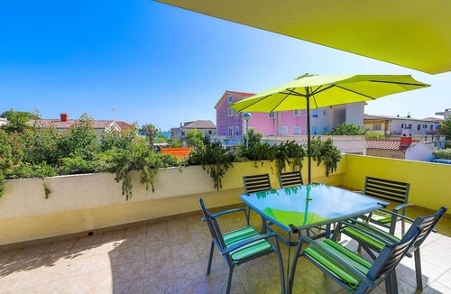 Kastel Kambelovac Apartment | 3 bedroom awesome apartment in Kastel Kambelovac