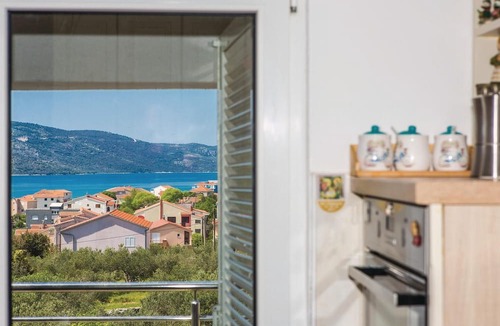Seget Vranjica Apartment | 2 bedroom stunning apartment in Seget Vranjica