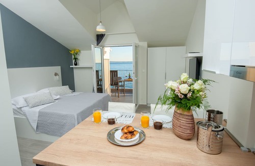 Podstrana Apartment | Seaside Luxury Suites