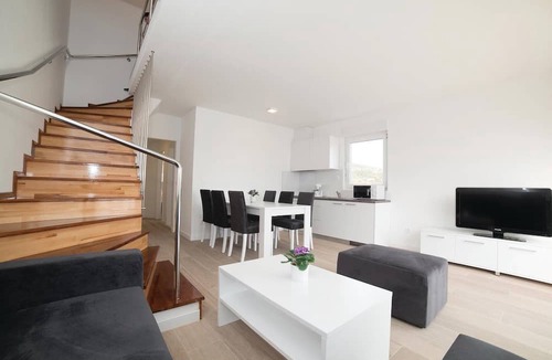 Trogir Apartment | Awesome apartment in Trogir with WiFi