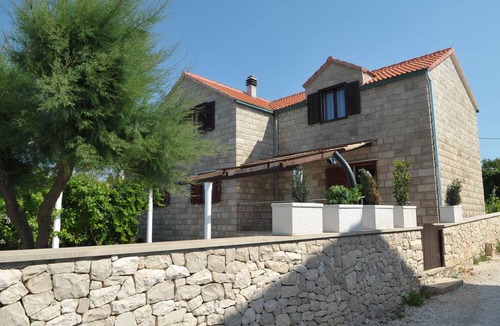 Povlja Villa | Villa Sofia With Pool, Sauna, Bycyles, Gym, Windsurf Board, Kayak.