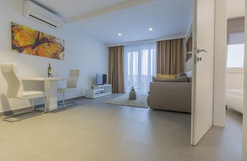 Veliko Brdo Apartment | Lux Apartments