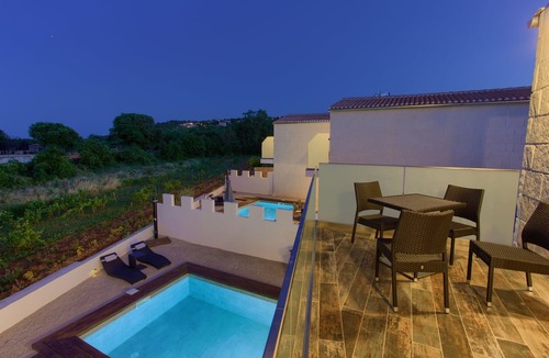 Vrh Villa | Pax House 1