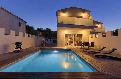 Vrh Villa | Pax House 1
