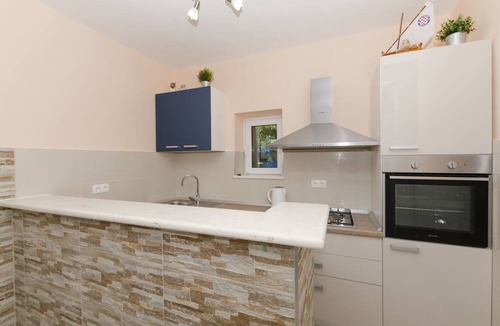 Ivan Dolac Apartment | Apartments Caric