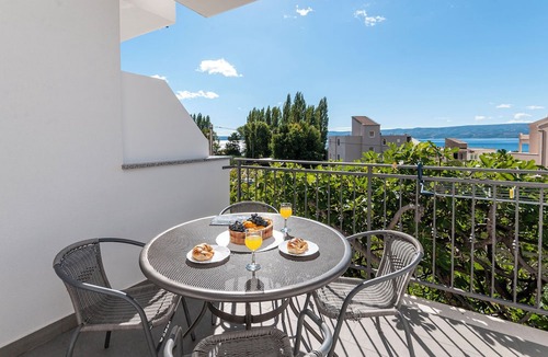Omis Apartment | Apartments and Rooms Nikola