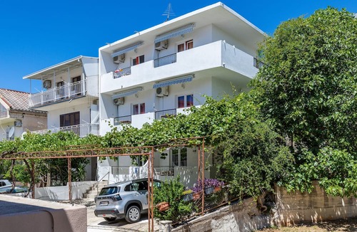 Blato Apartment | Studio flat with balcony and sea view Živogošće - Blato, Makarska (AS-25312-a)