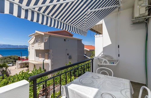 Blato Apartment | Studio flat with balcony and sea view Živogošće - Blato, Makarska (AS-25312-a)
