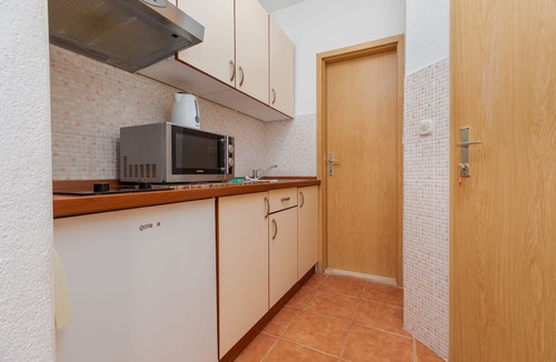 Blato Apartment | Studio flat with balcony and sea view Živogošće - Blato, Makarska (AS-25312-a)
