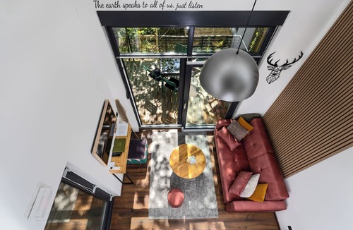 Slunj Apartment | Tree Elements