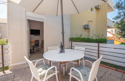 Dugi Rat Apartment | Apartment Karlo