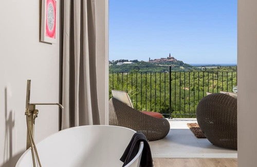 Bibali House | Ferienvilla "Monte Bibali" mit Infinity-Pool by Interhome