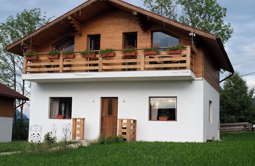 Bran Ski Chalet | 2-Bedroom Chalet Near Dracula’s Castle – Your Cozy Escape