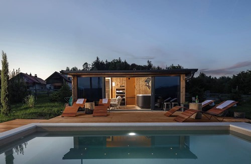 Fuzine Villa | Forest villa with heated pool, jacuzzi, sauna and space for fun