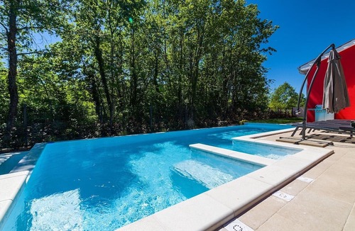 Laginji Villa | Villa Matilda – Private Pool, Complete Privacy and Peace in Nature