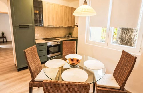 Buici Apartment | Wohnung mit Schwimmbad by Interhome