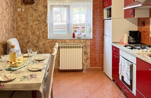 Ogulin Apartment | Awesome apartment in Hreljin Ogulinski with sauna