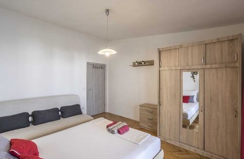 Jesenice Apartment | Apartment Keko - Three Bedroom Apartment with Terrace