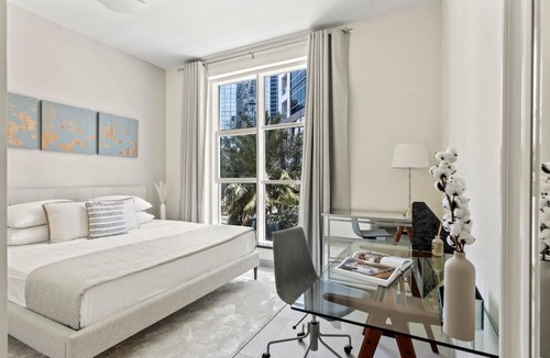 Dubai Marina Apartment | GuestReady - Luxury haven at Marina Arcade