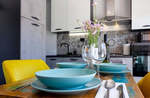 Kastel Stafilic Apartment | Sea-view apartment in Kastel