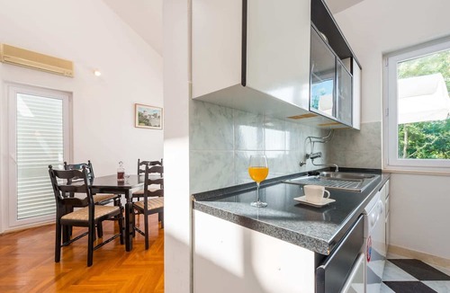 Konavle House | Charming Place Surrounded by Lush Garden
