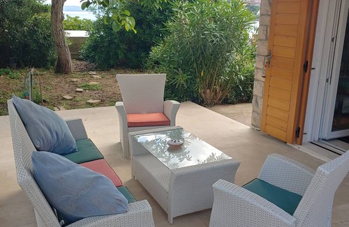 Stomorska Apartment | Beach Apartments Šolta