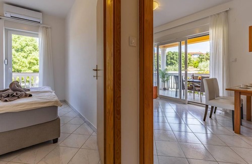 Banjole Apartment | Apartments with Shared Pool Rocco 1