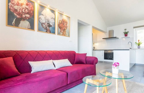 Supetar Villa | Enjoy the peacefulness of the nature of island Brač overlooking the sea .