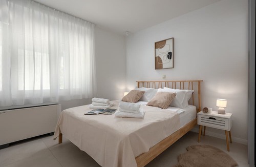 Zurkovo Apartment | Apartman 3 With Garden Desamani 975, Kostrena, Croatia